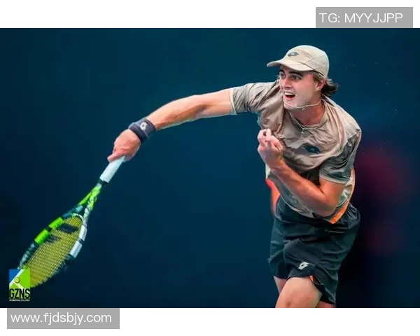 网球大满贯精彩瞬间：决赛高光回顾